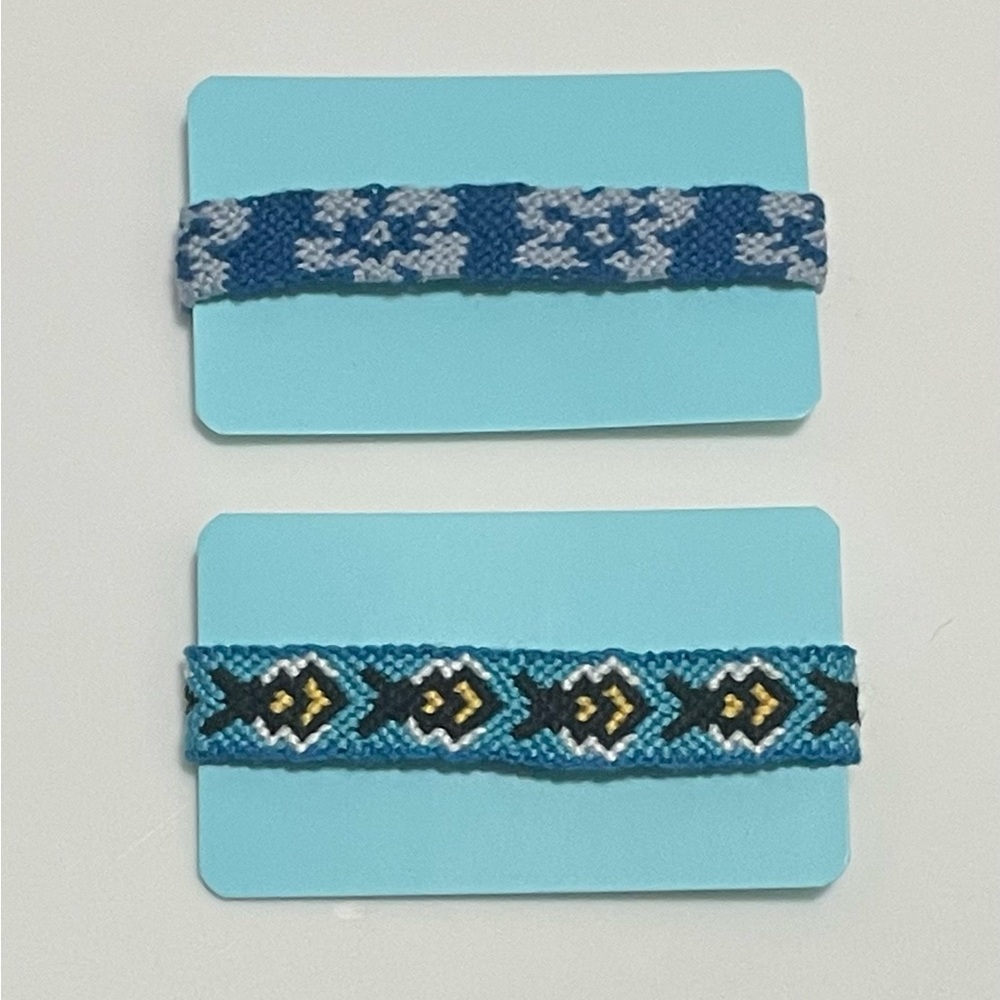 Bee and flower adjustable pull strings Handmade bracelet!